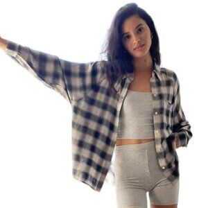 Aritzia Wilfred Free  Boyfriend Button Up Shirt
